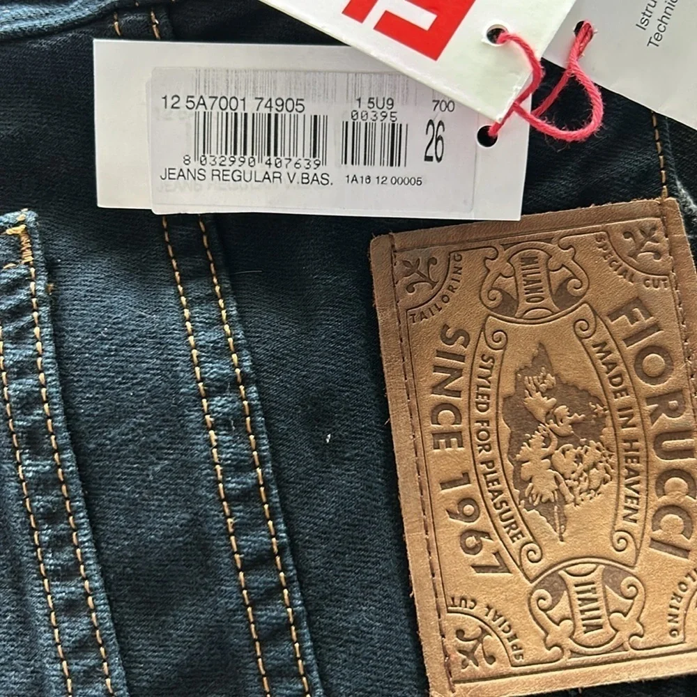 Fiorucci Straight leg jeans size 26 long tall NWT